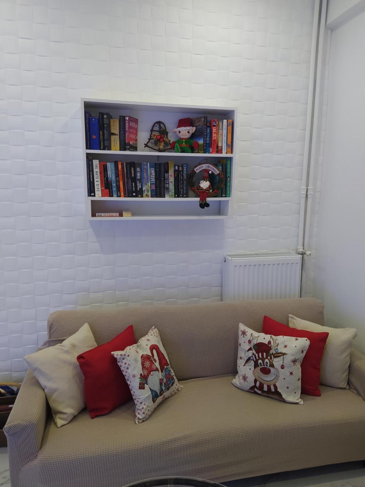 White Apartment Athena Bagian luar foto
