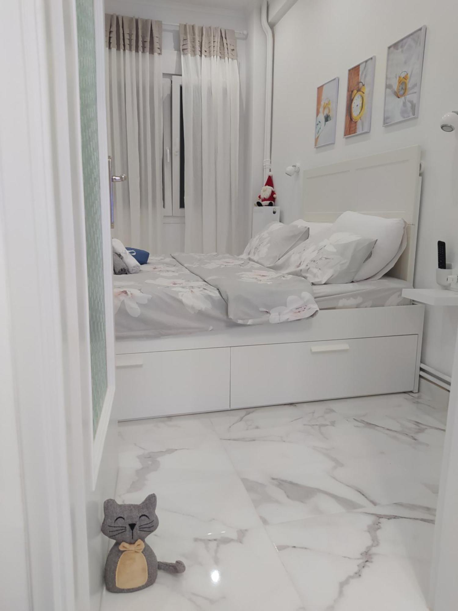 White Apartment Athena Bagian luar foto