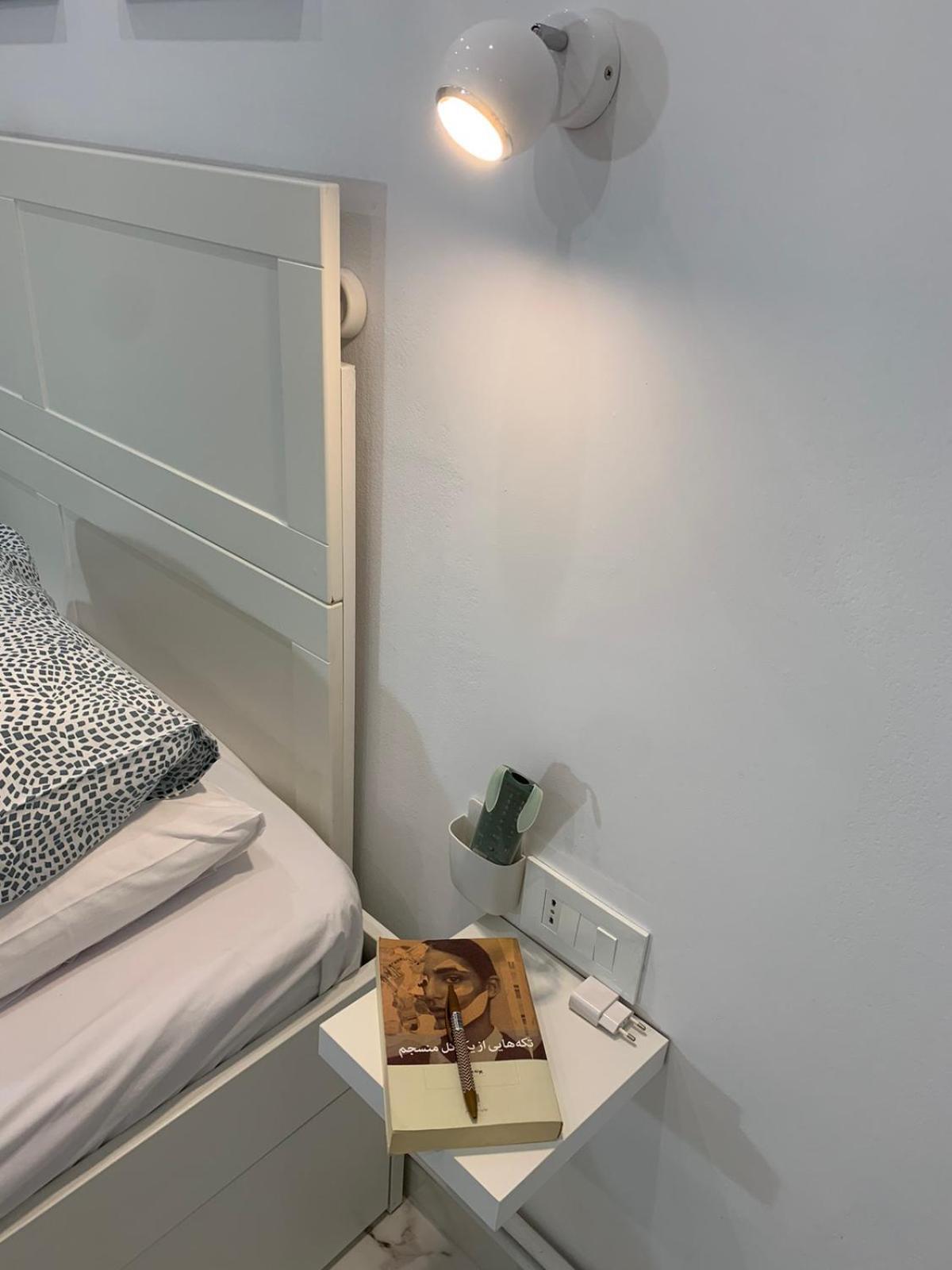 White Apartment Athena Bagian luar foto